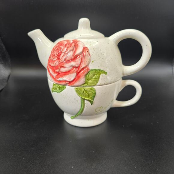 Rose Relief Tea for One Ceramic Teapot Cup Set – Damaged Lid - Picture 1 of 11